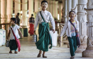 Myanmar-Longyi-in-Myanmar-